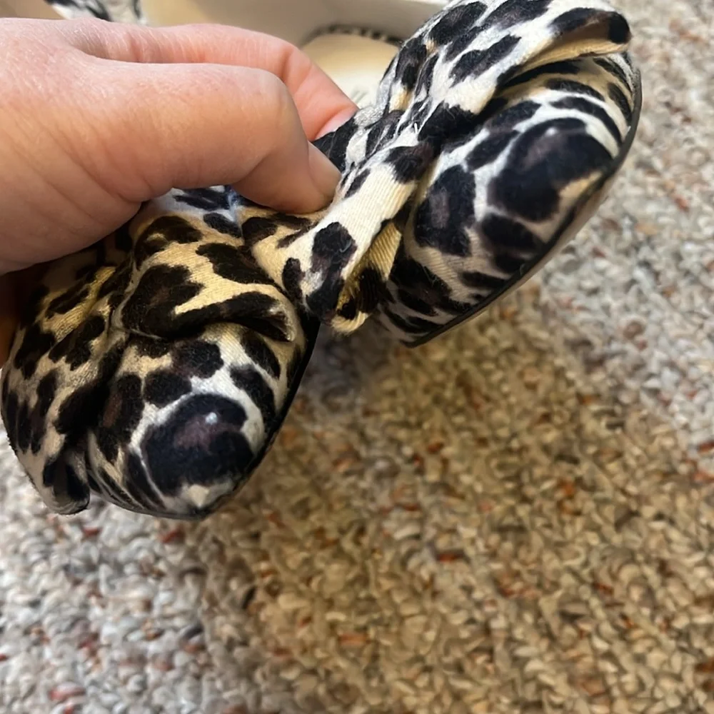 Bettye Muller Leopard Bow Heels Size 8